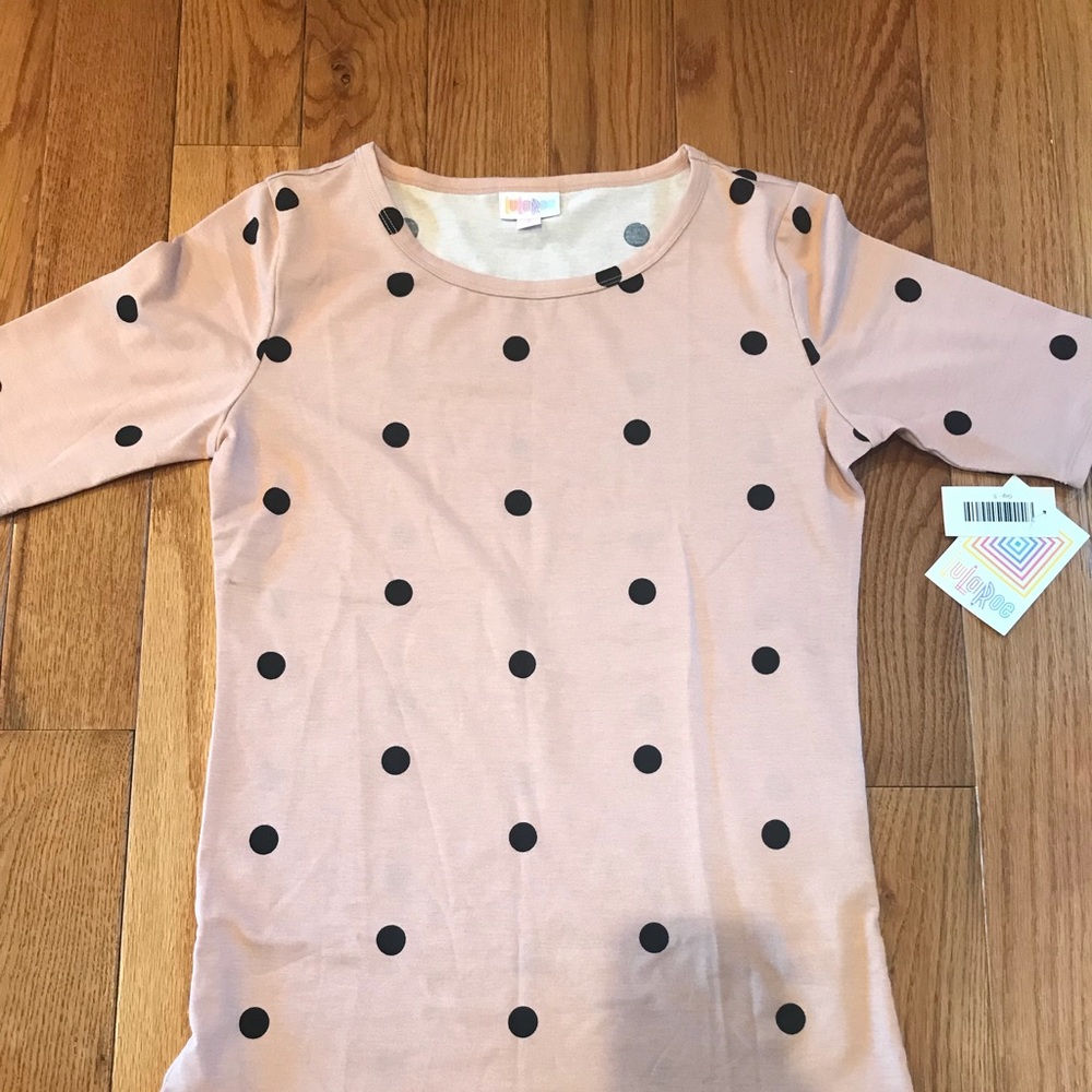 Lularoe Gigi shirt